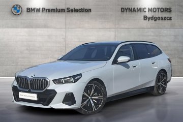 BWM 520d xDrive, Grzana kierownica, HAK, Panorama, Harman, 4 strefy